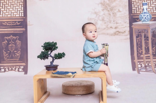 雅安宝宝几个月笑出声